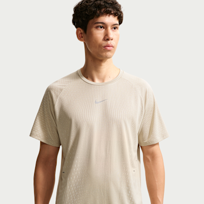 NIKE エア メンズ ショート スリーブトップ NIKE公式】ナイキ ストライド メンズ Aero-FIT ショートスリーブ